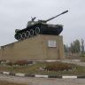 Памятник танк